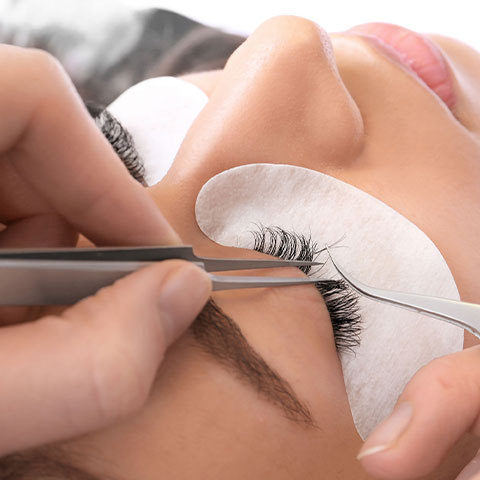 Lashes That Wow